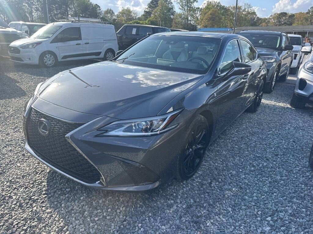 2022 LEXUS ES