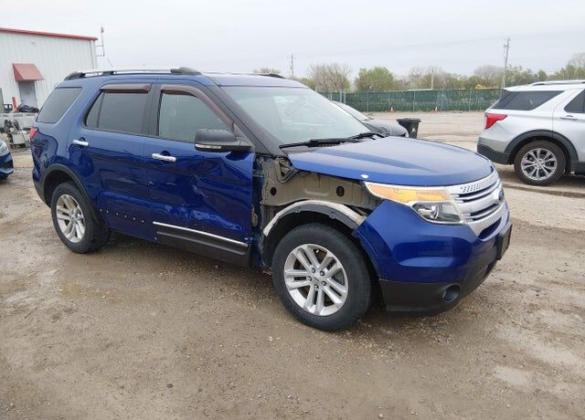 2014 FORD Explorer