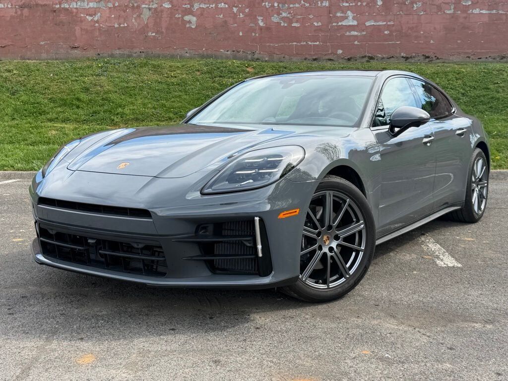 2025 PORSCHE Panamera