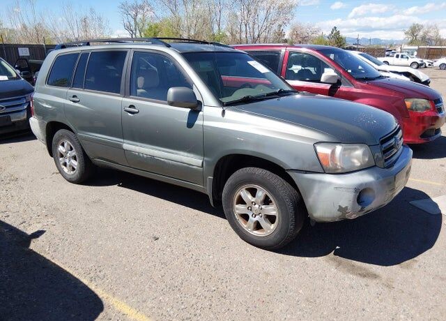 2004 TOYOTA Highlander