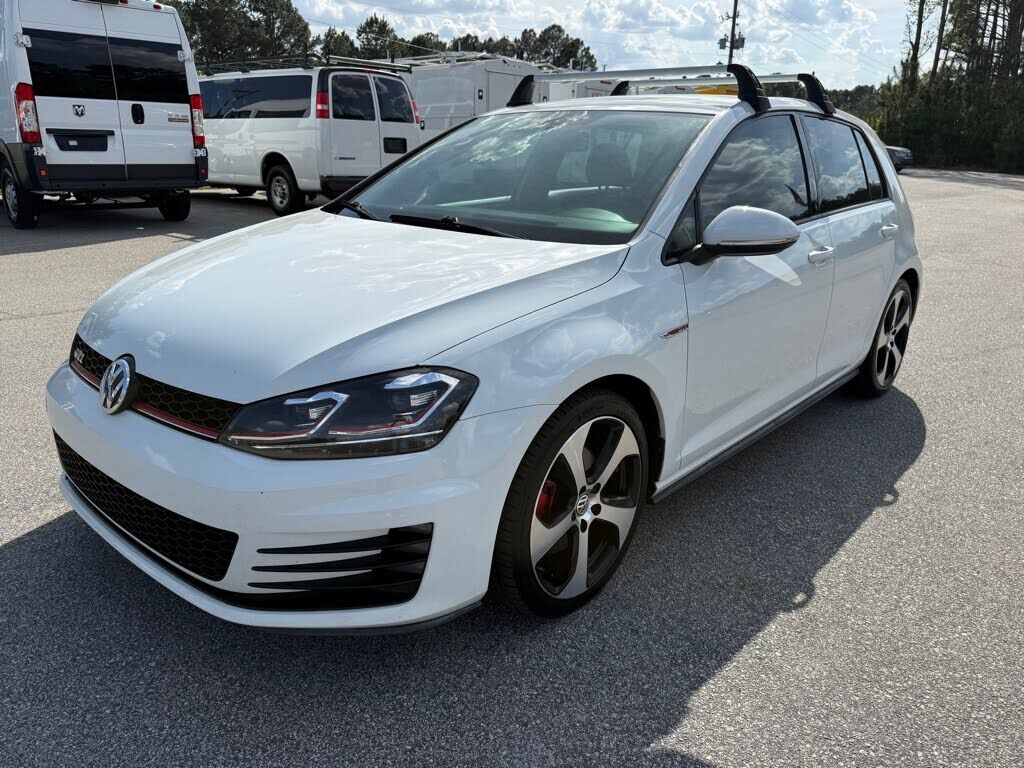 2016 VOLKSWAGEN Golf GTI