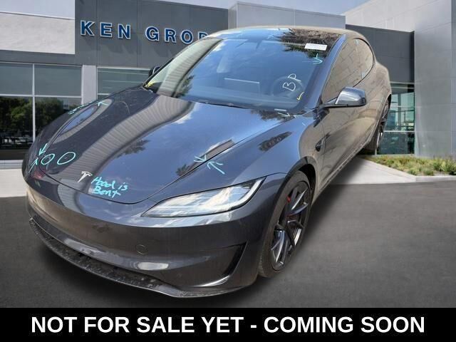 2024 TESLA Model 3
