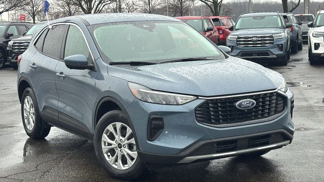 2023 FORD Escape