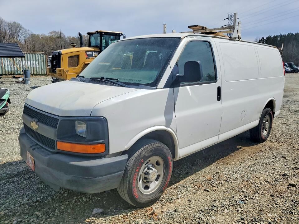 2011 CHEVROLET Express