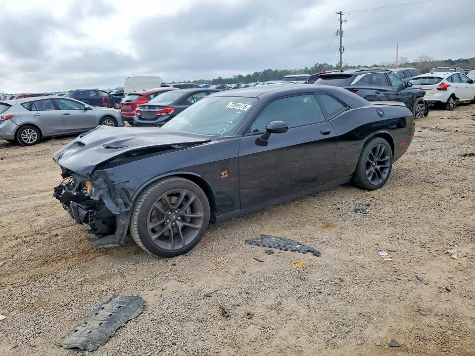2021 DODGE Challenger