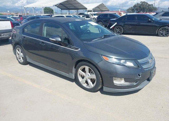 2013 CHEVROLET Volt