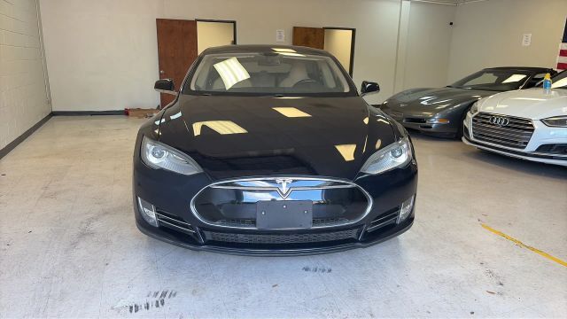 2013 TESLA Model S