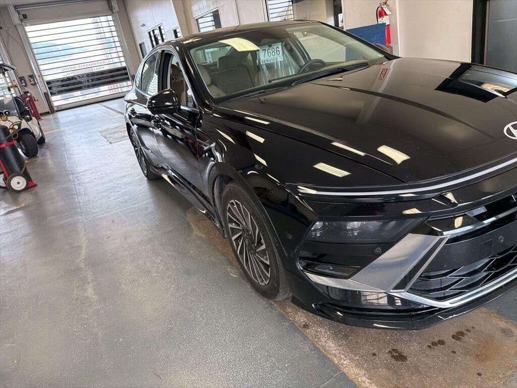 2025 HYUNDAI Sonata
