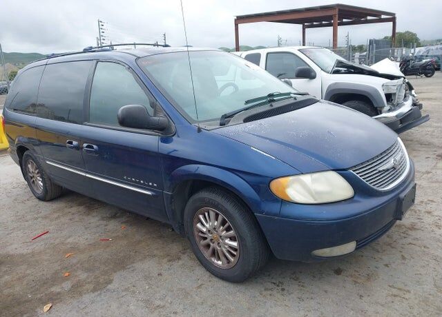 2001 CHRYSLER Town and Country