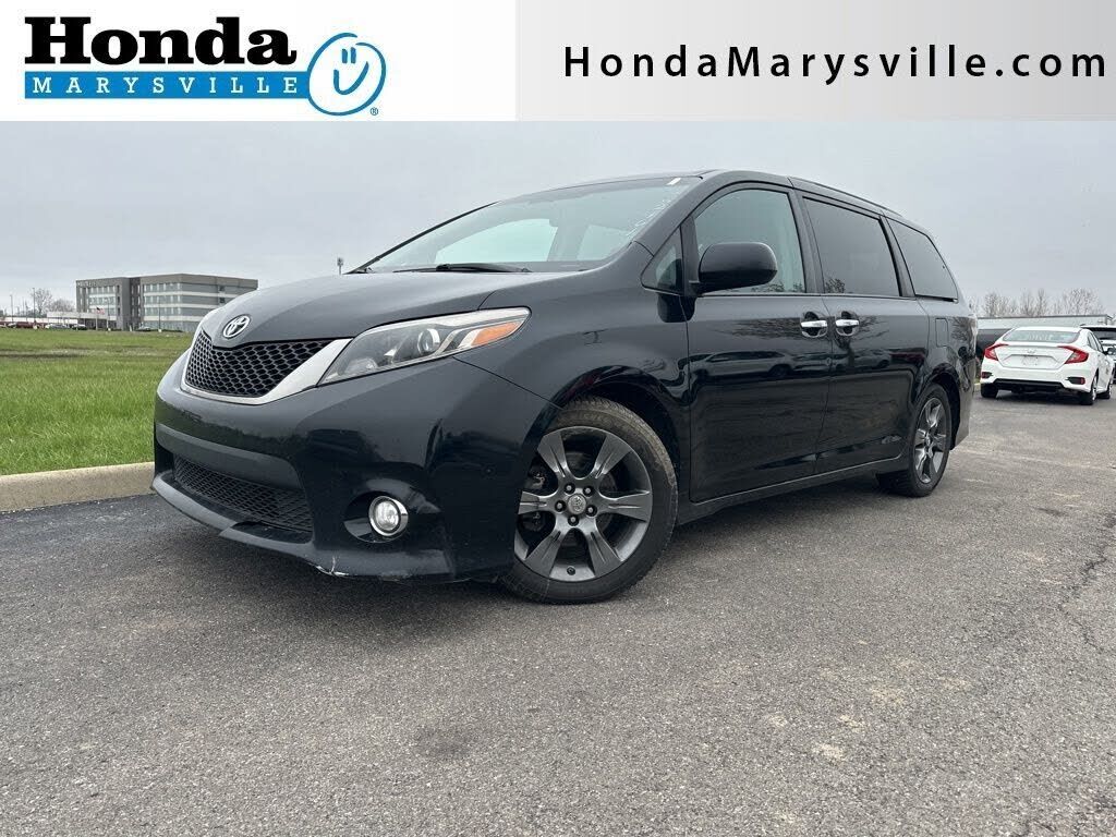 2016 TOYOTA Sienna