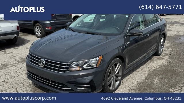 2017 VOLKSWAGEN Passat