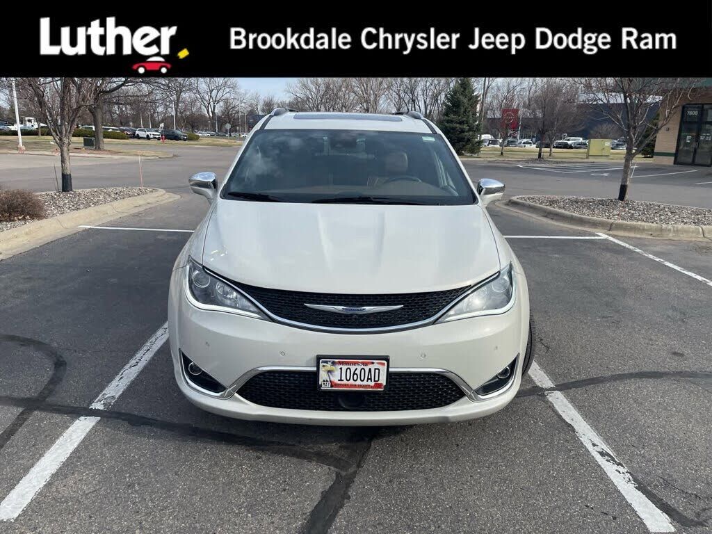 2020 CHRYSLER Pacifica