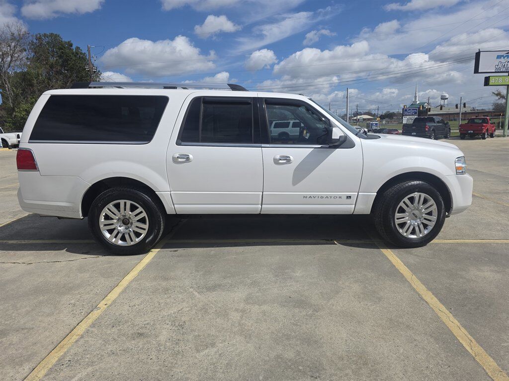 2012 LINCOLN Navigator