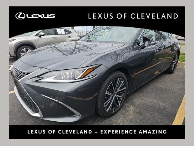 2025 LEXUS ES