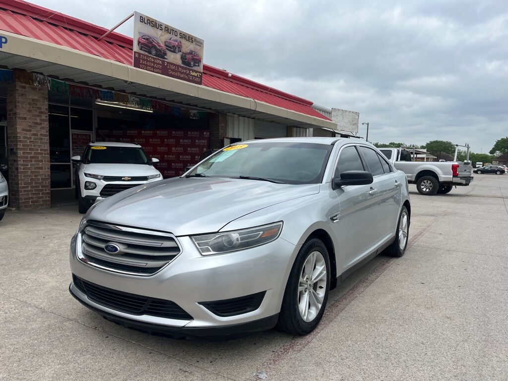 2015 FORD Taurus