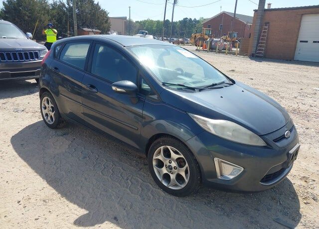 2011 FORD Fiesta