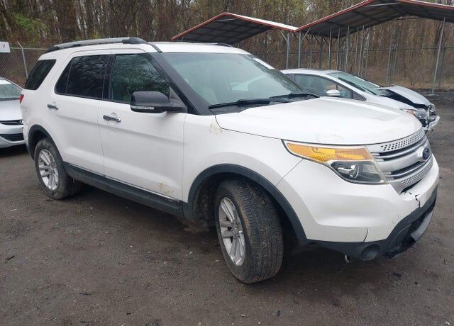 2014 FORD Explorer
