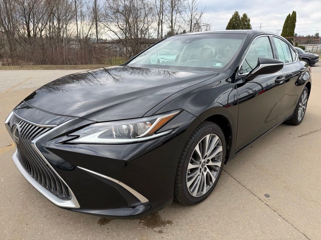 2021 LEXUS ES