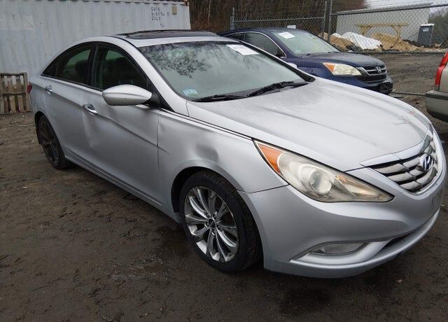 2013 HYUNDAI Sonata