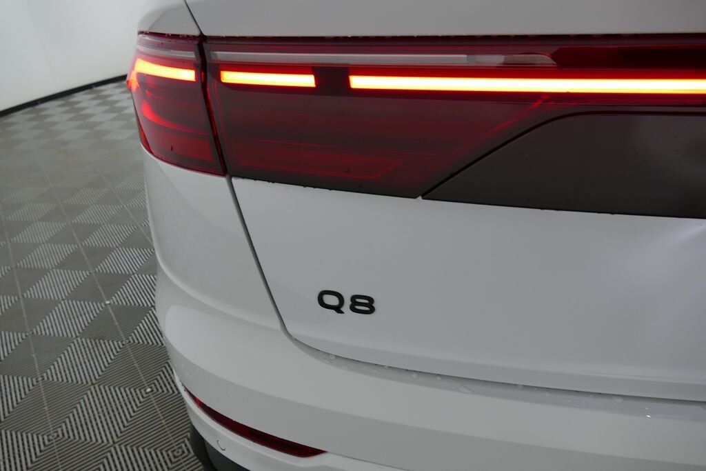2026 Audi Q8