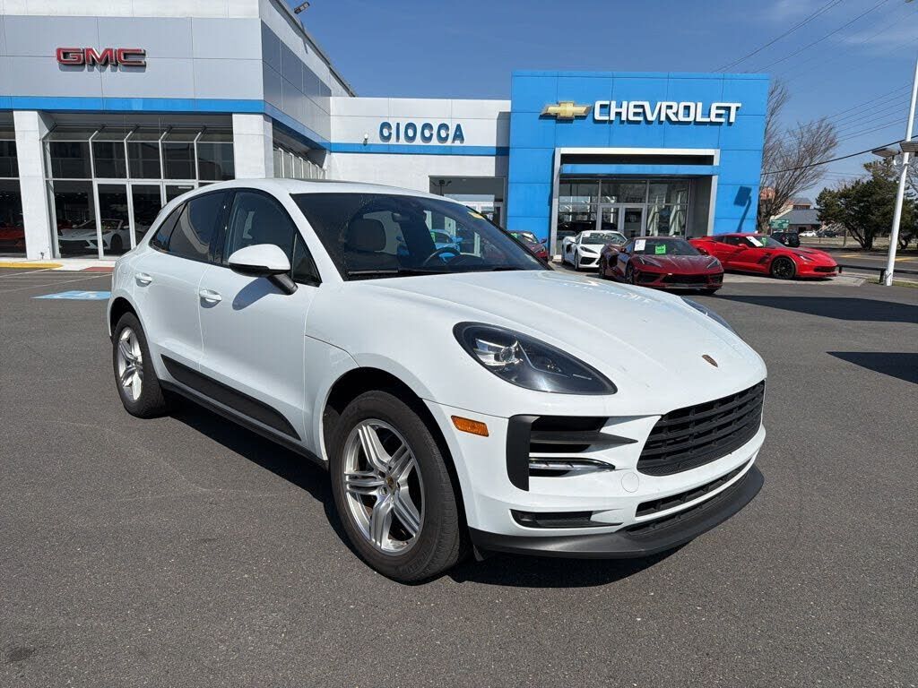 2021 PORSCHE Macan