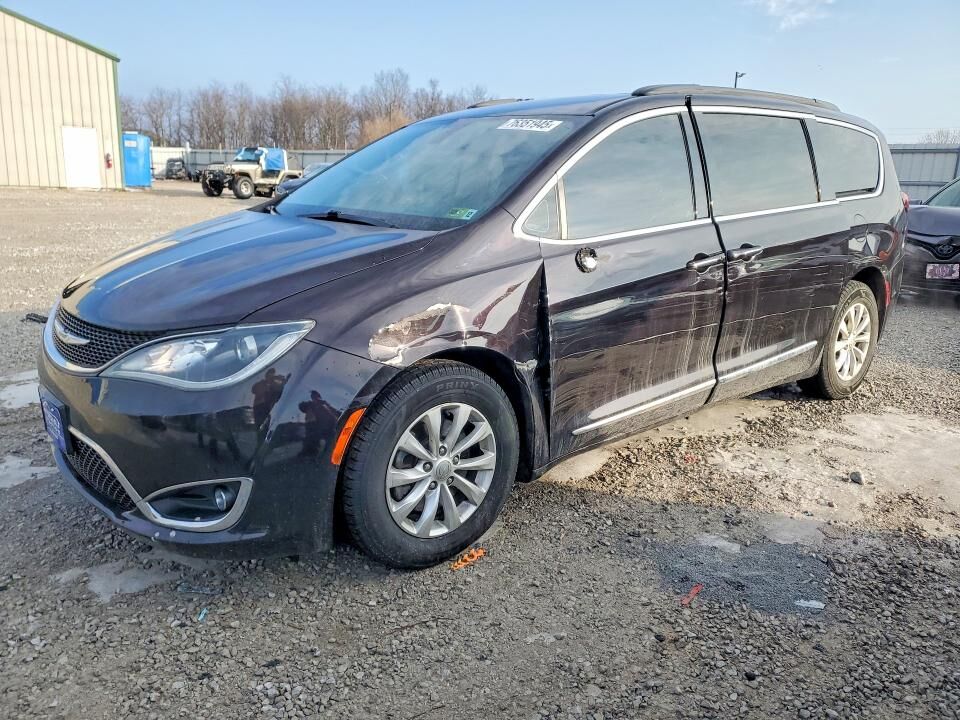 2017 CHRYSLER Pacifica