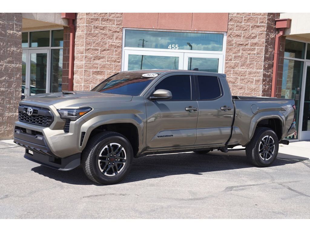 2025 TOYOTA Tacoma