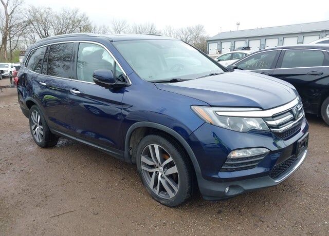 2016 HONDA Pilot