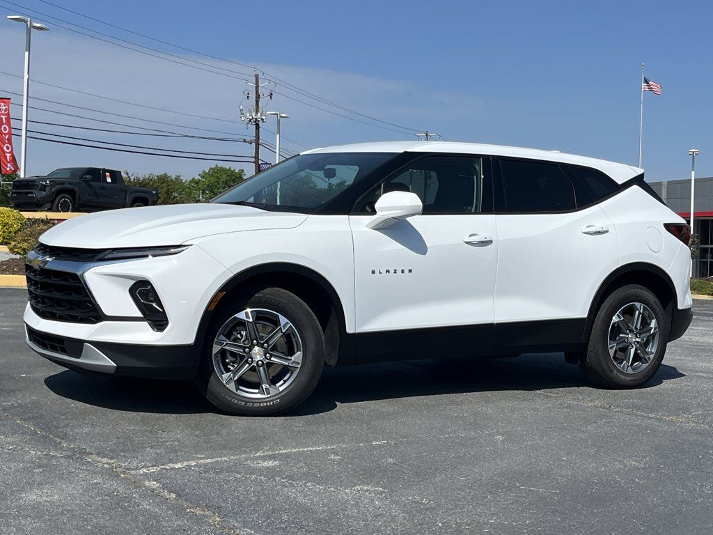 2025 CHEVROLET Blazer