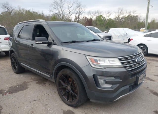 2017 FORD Explorer