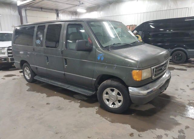 2005 FORD E-150