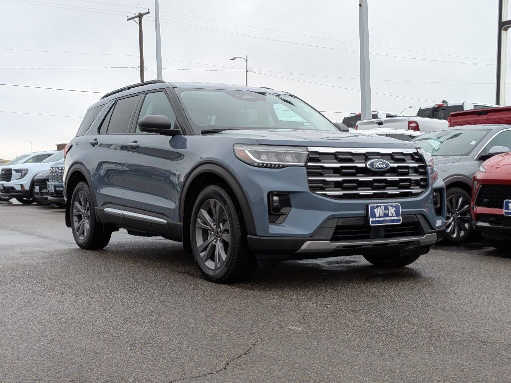 2025 FORD Explorer