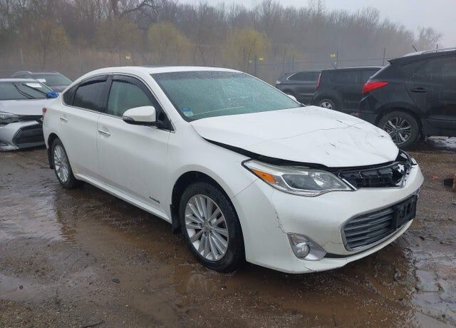 2014 TOYOTA Avalon