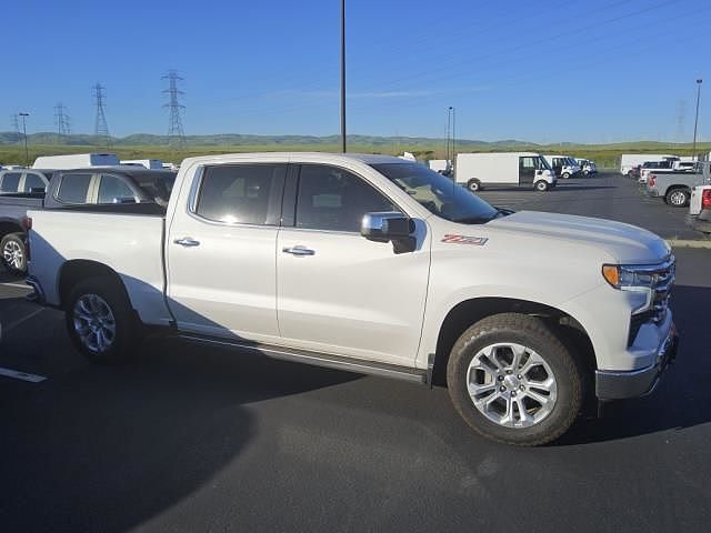 2023 CHEVROLET Silverado