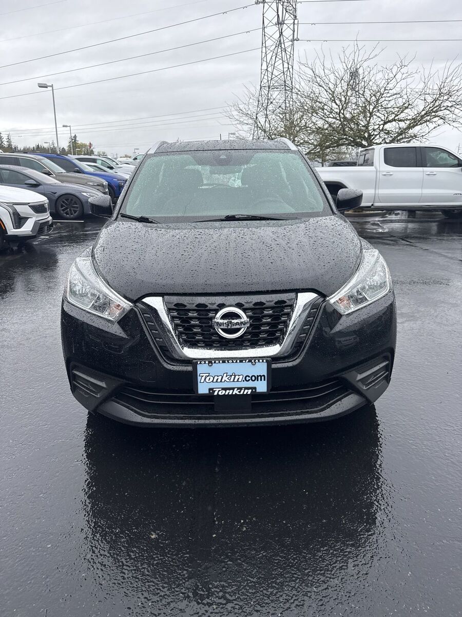 2020 NISSAN Kicks