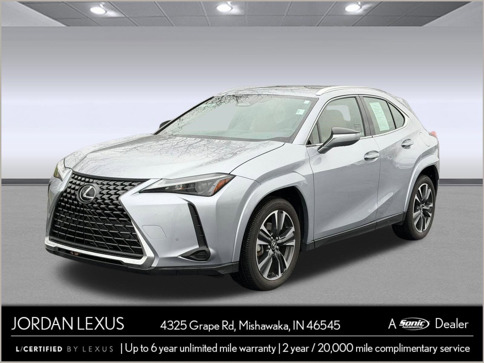 2025 LEXUS UX