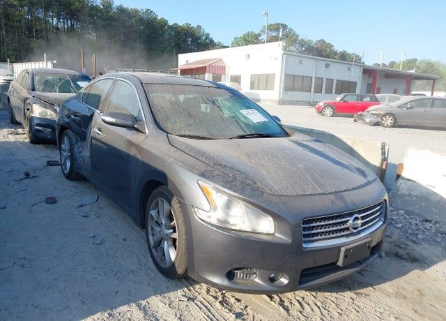 2010 NISSAN Maxima
