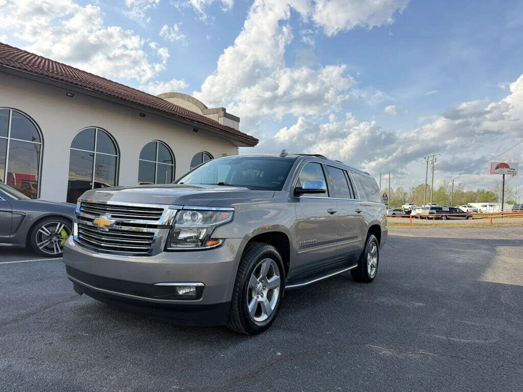 2017 CHEVROLET Suburban