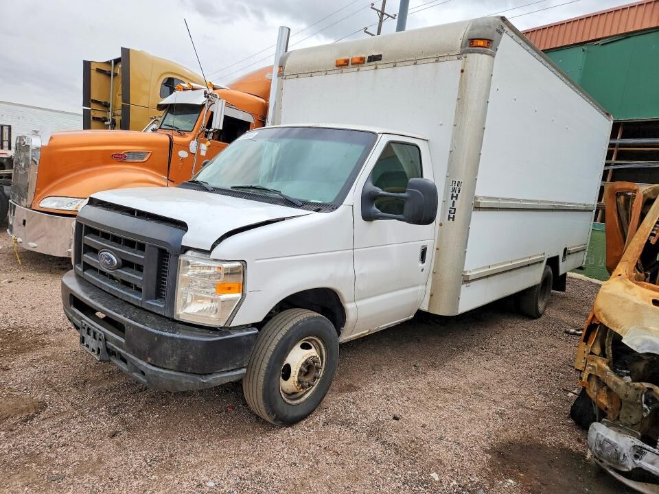 2008 FORD E-350