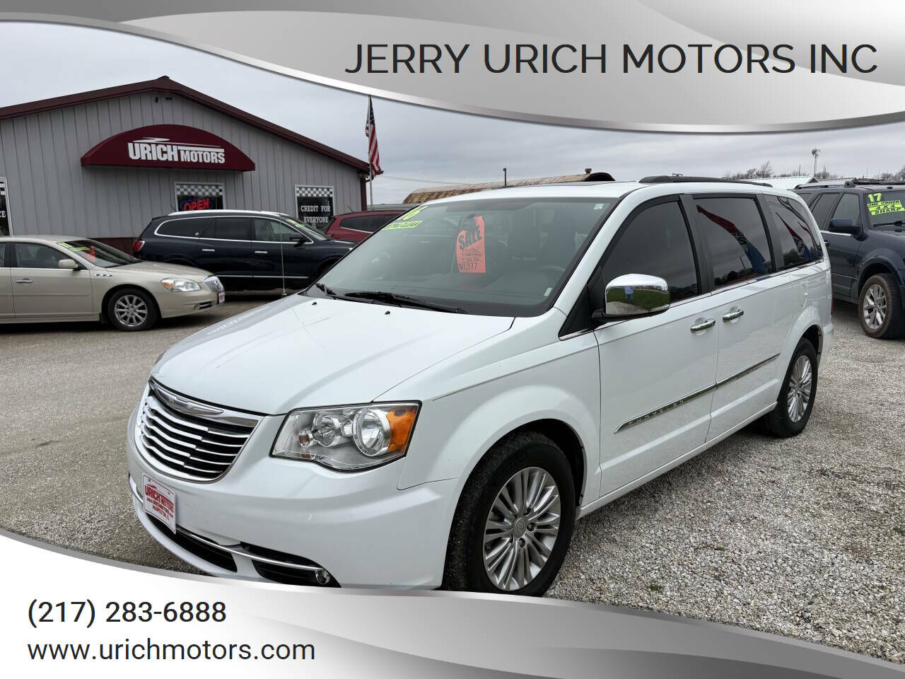 2016 CHRYSLER Town and Country