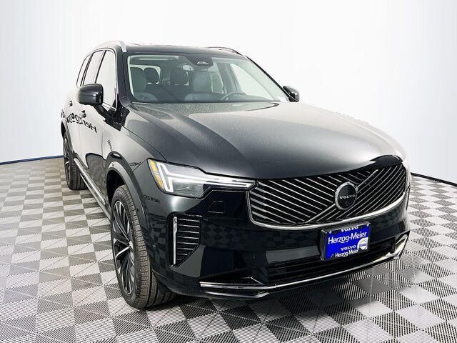 2026 VOLVO XC90
