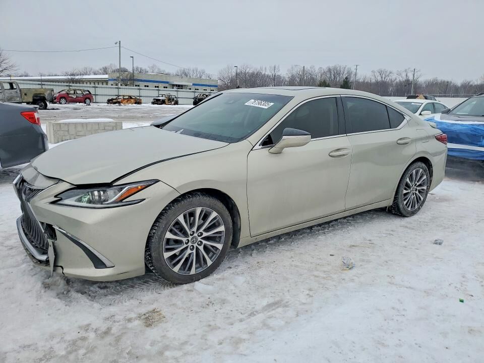 2019 LEXUS ES