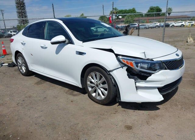 2017 KIA Optima