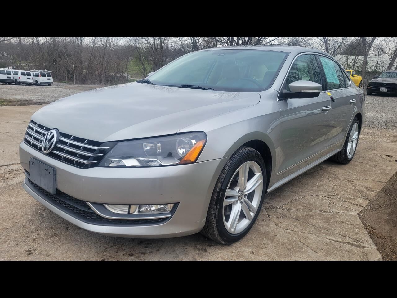 2014 VOLKSWAGEN Passat