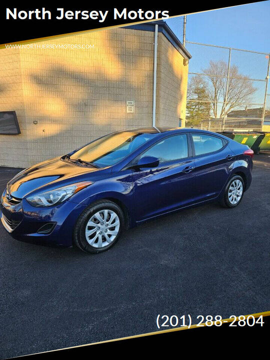 2012 HYUNDAI Elantra