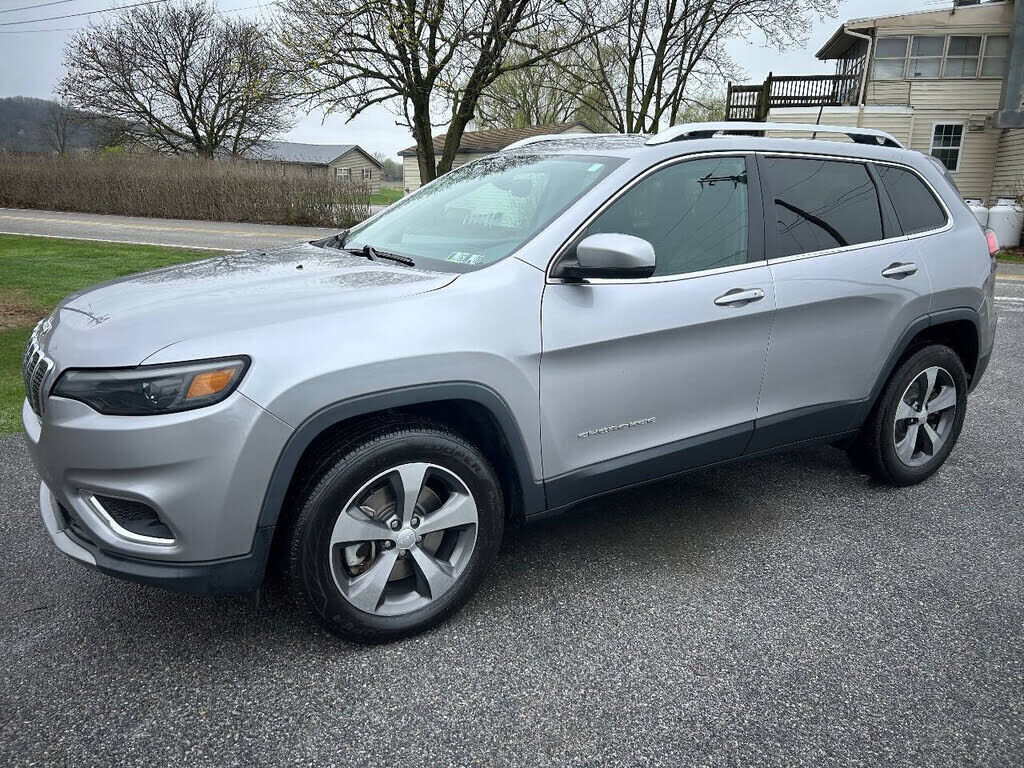 2019 JEEP Cherokee