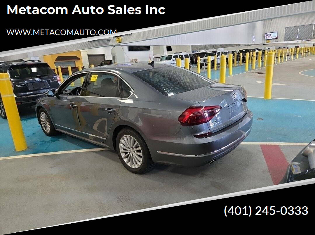 2017 VOLKSWAGEN Passat