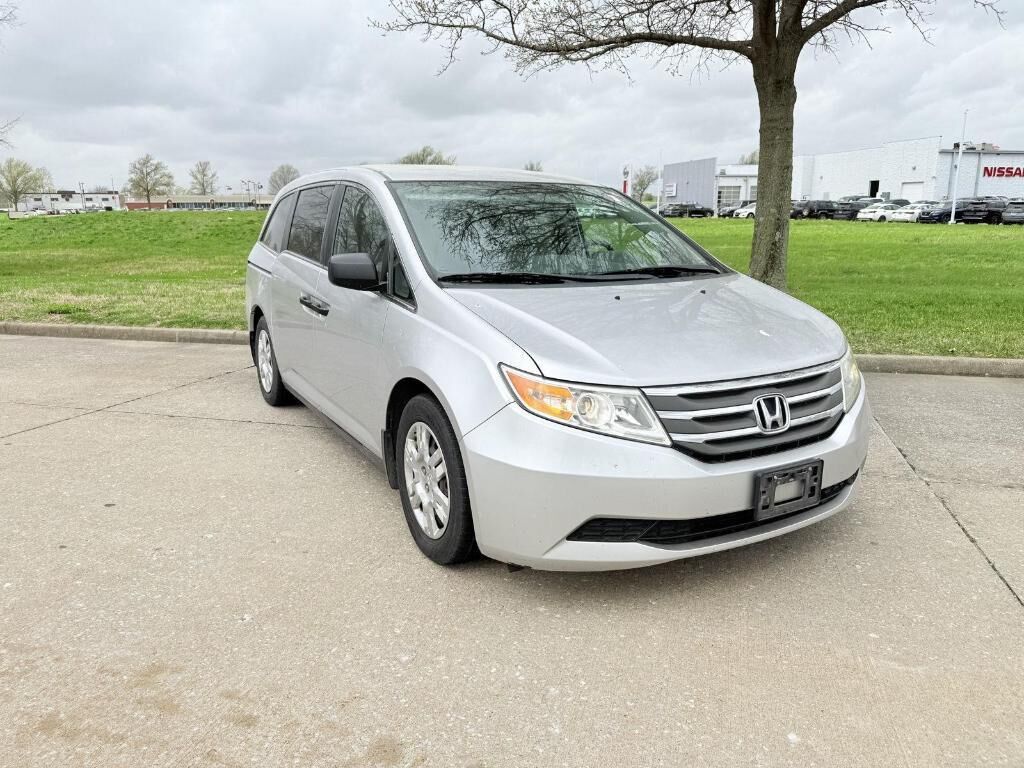 2013 HONDA Odyssey
