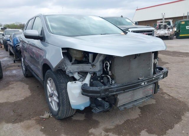 2022 FORD Edge