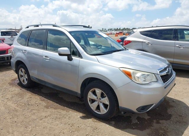 2015 SUBARU Forester
